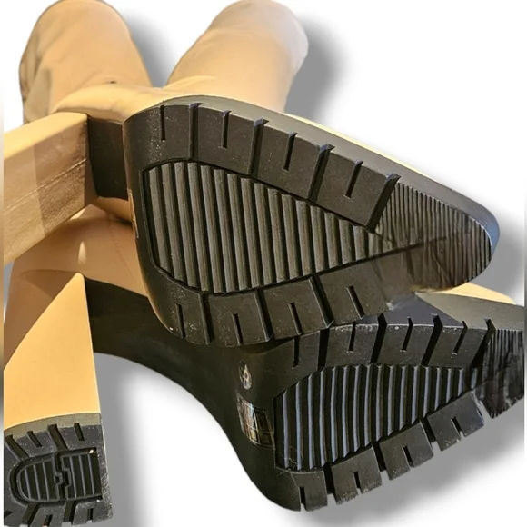 Knee-high platform boots - Picture 6 of 7